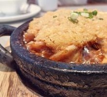 Grilled Garlic Shrimp on Stone Plate