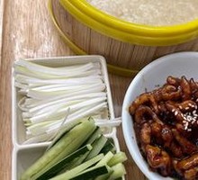 Beijing-style Shredded Pork in Soy Sauce