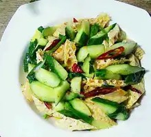Cucumber and Egg Stir-fry