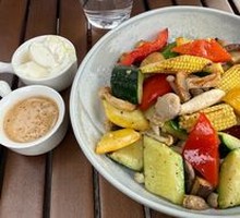 Mediterranean Grilled Vegetable Salad