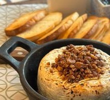 Grilled Molten Brie Cheese