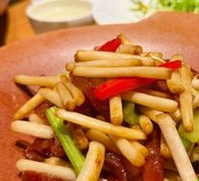 Peanut Sprout Stir-fried with Preserved Sausage