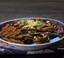 Classic Huai'an Stir-fried Eel Noodles