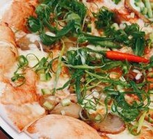 Beijing Roast Duck Pizza