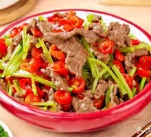 Stir-Fried Beef with Yellow Onion