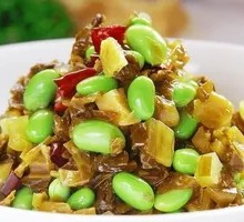 Sour Cabbage Stir-fried with Green Soybeans