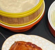 Jujube-Scented Crispy Roast Duck