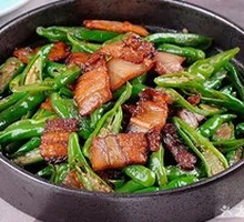 Cantonese Stir-Fried Pork with Green Pepper