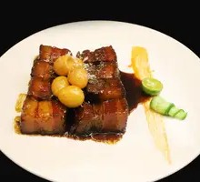 Shanghai-style Truffle Braised Pork Belly