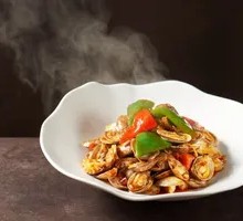 Stir-Fried Clams with Ginger and Scallion