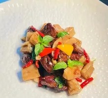 Cantonese Preserved Turnip with Beef Cubes