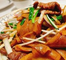 Dry-Fried Beef Rice Noodles