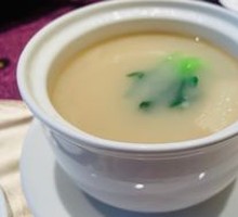 Slow-cooked nutritious soup