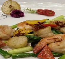 Black Truffle Bamboo Shoot Stir-Fried Shrimp Balls