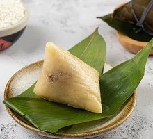 Red Bean and Date Zongzi