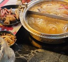 Thick Wild Mushroom Hot Pot