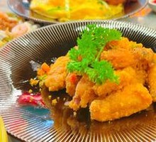 Crispy Chicken Wings with Golden Sand Sauce