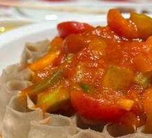 Five-Tomato Sauce over Buckwheat Noodles