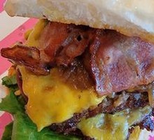 Cheese Bacon Burger