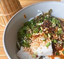 Tofu Pudding Noodles with Spicy Sauce