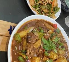 Big Plate Chicken with Noodles