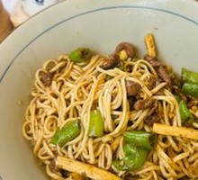 Hangzhou Pepper Beef Noodles