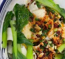 Classic Oil-Poured Noodles