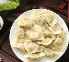 Chinese cabbage and pork dumplings