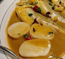 Braised Small Yellow Croaker with Rice Cake