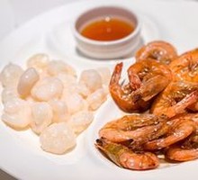 Oil-Braised Shrimp with Two Flavors