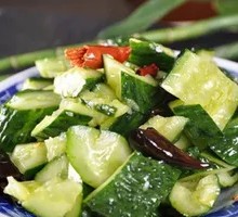 Knife-Pounded Cucumber