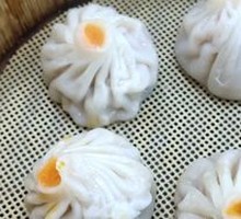 Crab Roe Steamed Buns