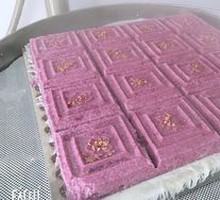 Black Sesame Raisin Walnut Cake