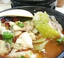 Sour Cabbage Fish Pot