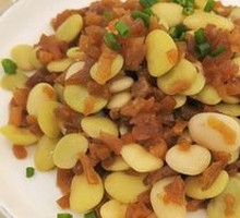 Pickled Cucumber and Yardlong Bean Stir-fry