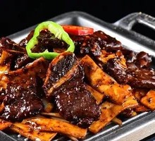 Black Pepper Ribeye on Iron Plate