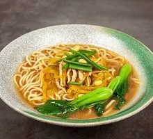 Pickled Vegetable and Pork Noodles