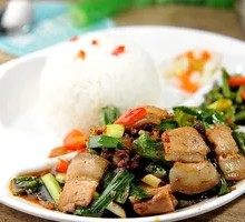 Spicy Pork Stir-fry Rice Bowl