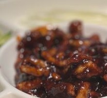 Beijing-style Shredded Pork in Soy Sauce