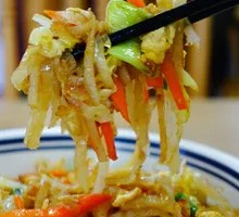 Stir-Fried Noodle Strips