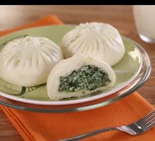 Cold-Prepared Shepherd's Purse Pork Buns