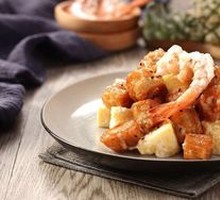 Pineapple Fried Shrimp with Crispy Dough Stick