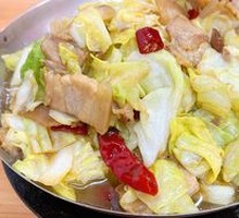 Spicy Stir-Fried Cabbage