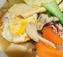 Three Delicacies Rice Noodles