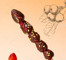 KitKat Chocolate Strawberry Popsicle