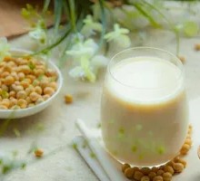 Freshly Ground Soy Milk