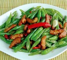 Stir-Fried String Beans with Pork Belly