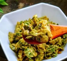 Fragrant Toona Sinensis Stir-Fried with Eggs