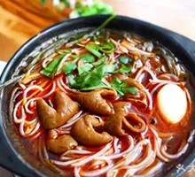 Braised Pork Intestine Rice Noodles