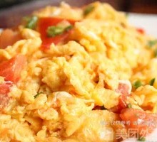 Tomato and Egg Stir-Fry